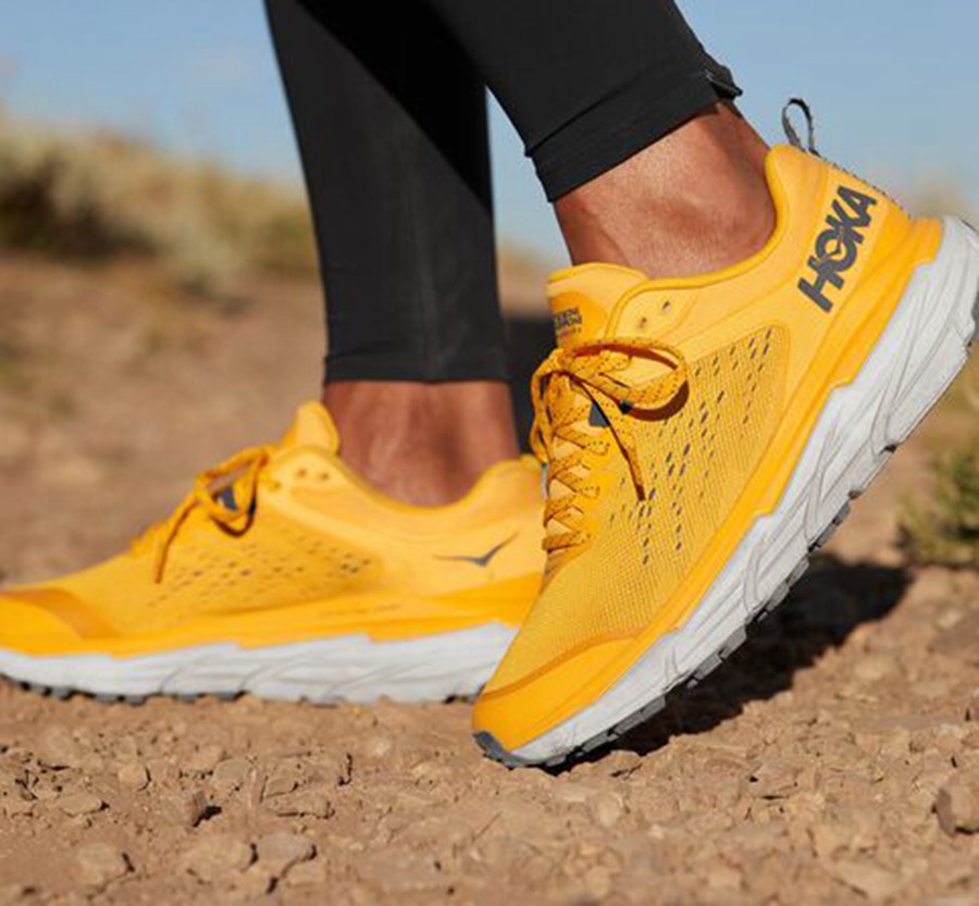 Zapatillas Trail Hoka One One Hombre - Challenger Atr 6 - Amarillo - YWN546892